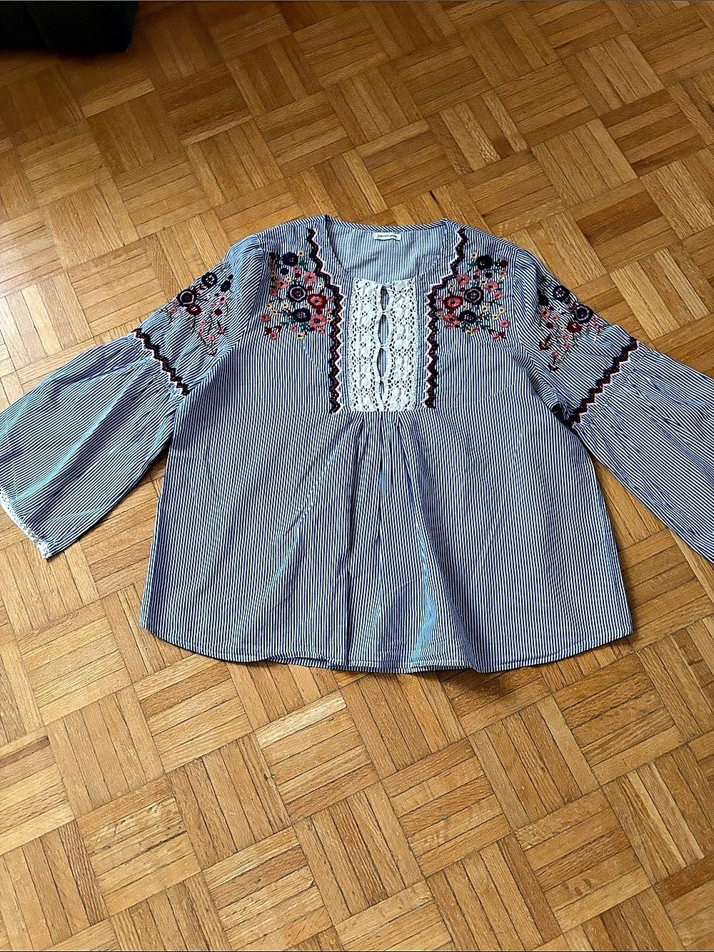 jennifer grace Embroidered Striped Blouse in Blue & White
